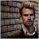 Case Sensitive : Photo Theo James