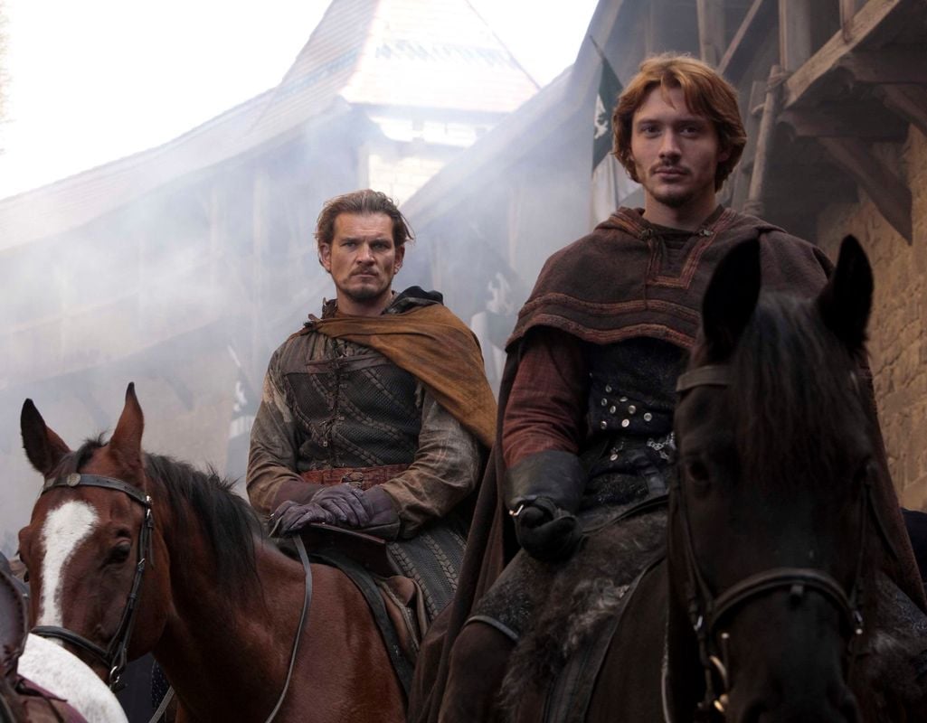 Les Piliers De La Terre Série Netflix Photo de David Oakes dans la série Les Piliers de la Terre : Photo 4