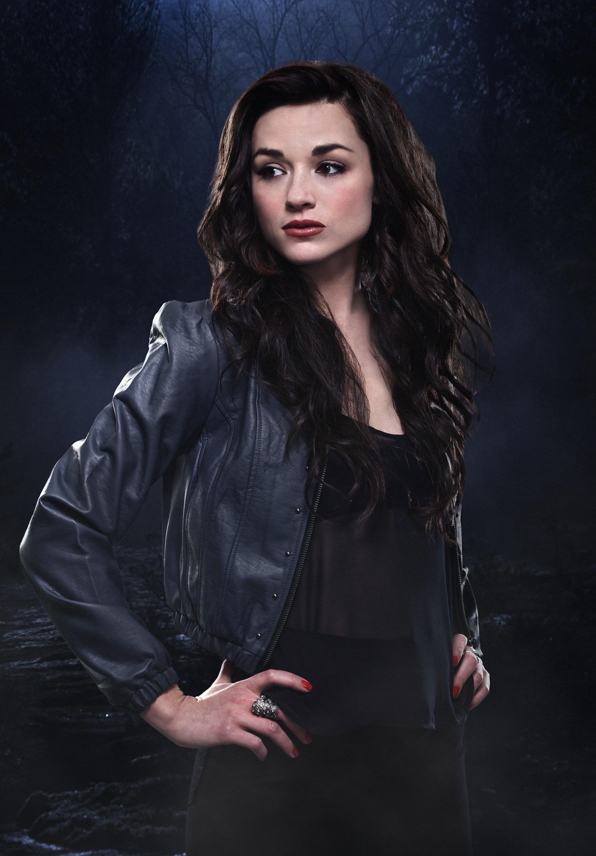 Photo de Crystal Reed dans la série Teen Wolf Photo 10 sur 33 AlloCiné Photo de Crystal Reed dans la série Teen Wolf Photo 10 sur 33 AlloCiné