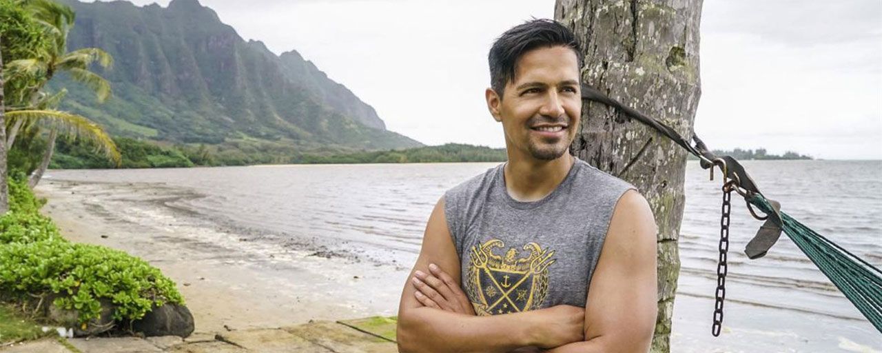 Magnum P.I. : faites la connaissance de Jay Hernandez, le successeur de Tom Selleck