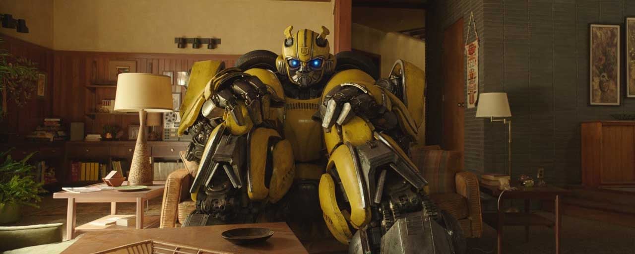 Bumblebee : "Nous avons fait de lui un être humain avec une âme" selon Travis Knight