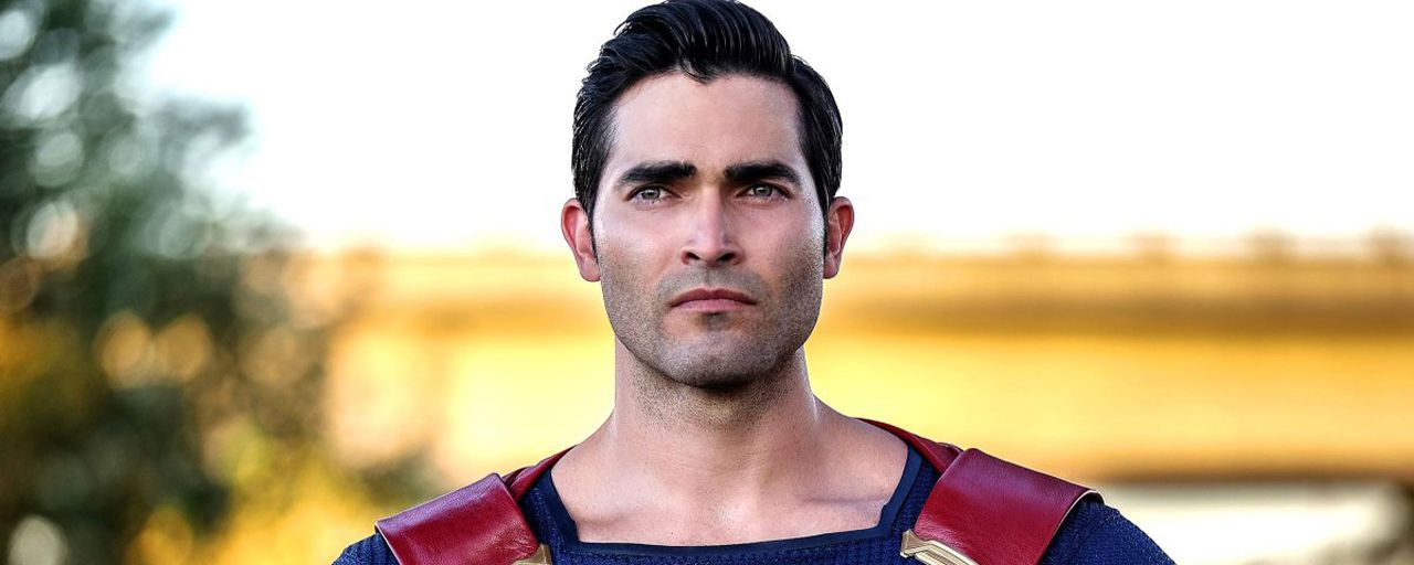 Arrowverse : Superman portera son costume noir dans le prochain cross-over