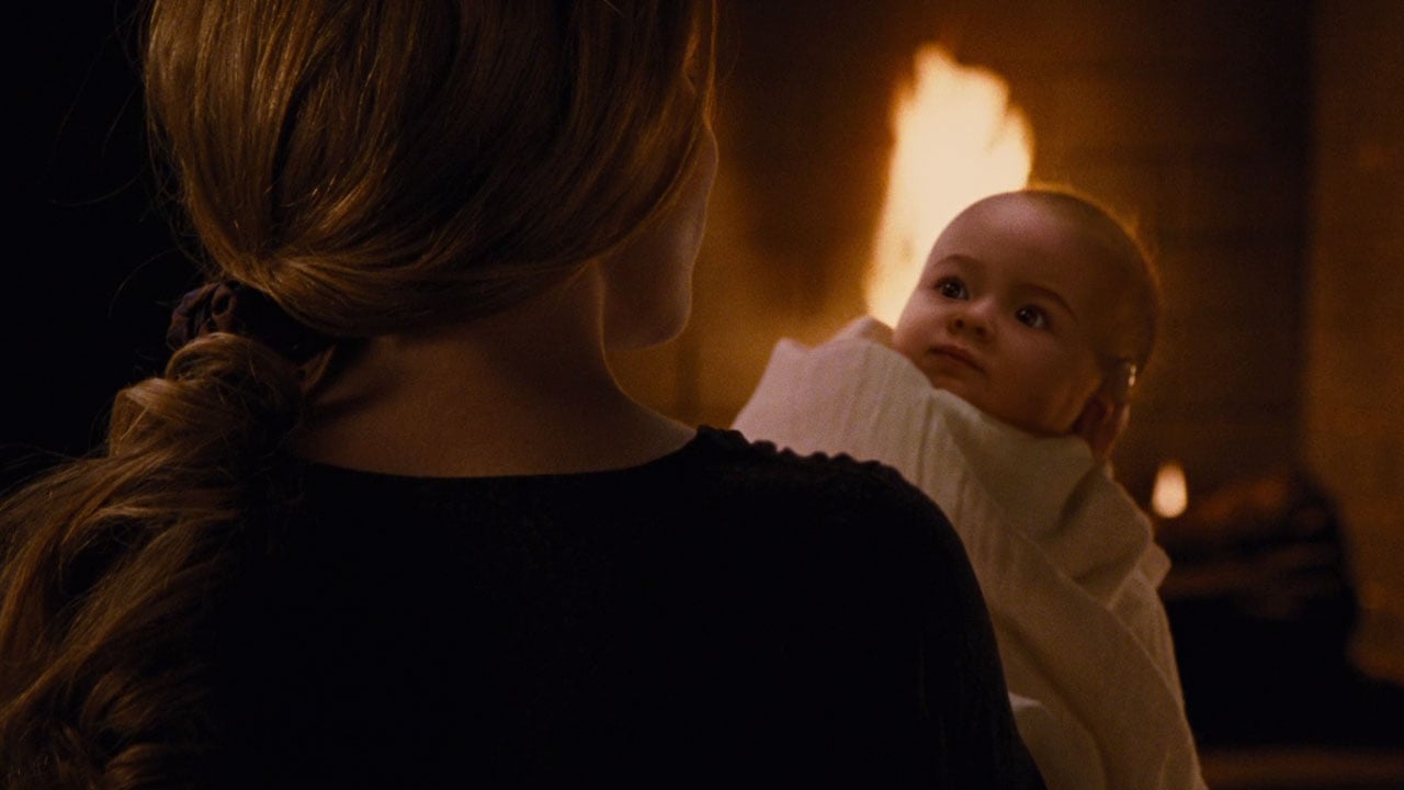 Twilight 4 sur W9 : saviez-vous que le bébé de Robert Pattinson et Kristen Stewart avait traumatisé l'équipe ?