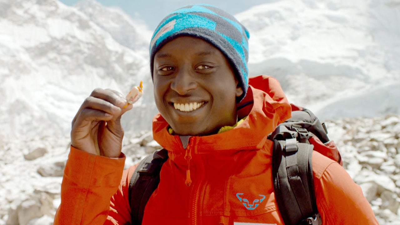 L'Ascension sur France 4 : Ahmed Sylla a-t-il vraiment tourné au sommet de l'Everest ?