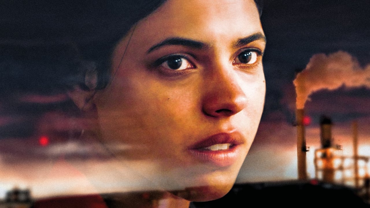Rouge : 3 questions à Zita Hanrot sur ce thriller écologique entre Erin Brockovich et Dark Waters