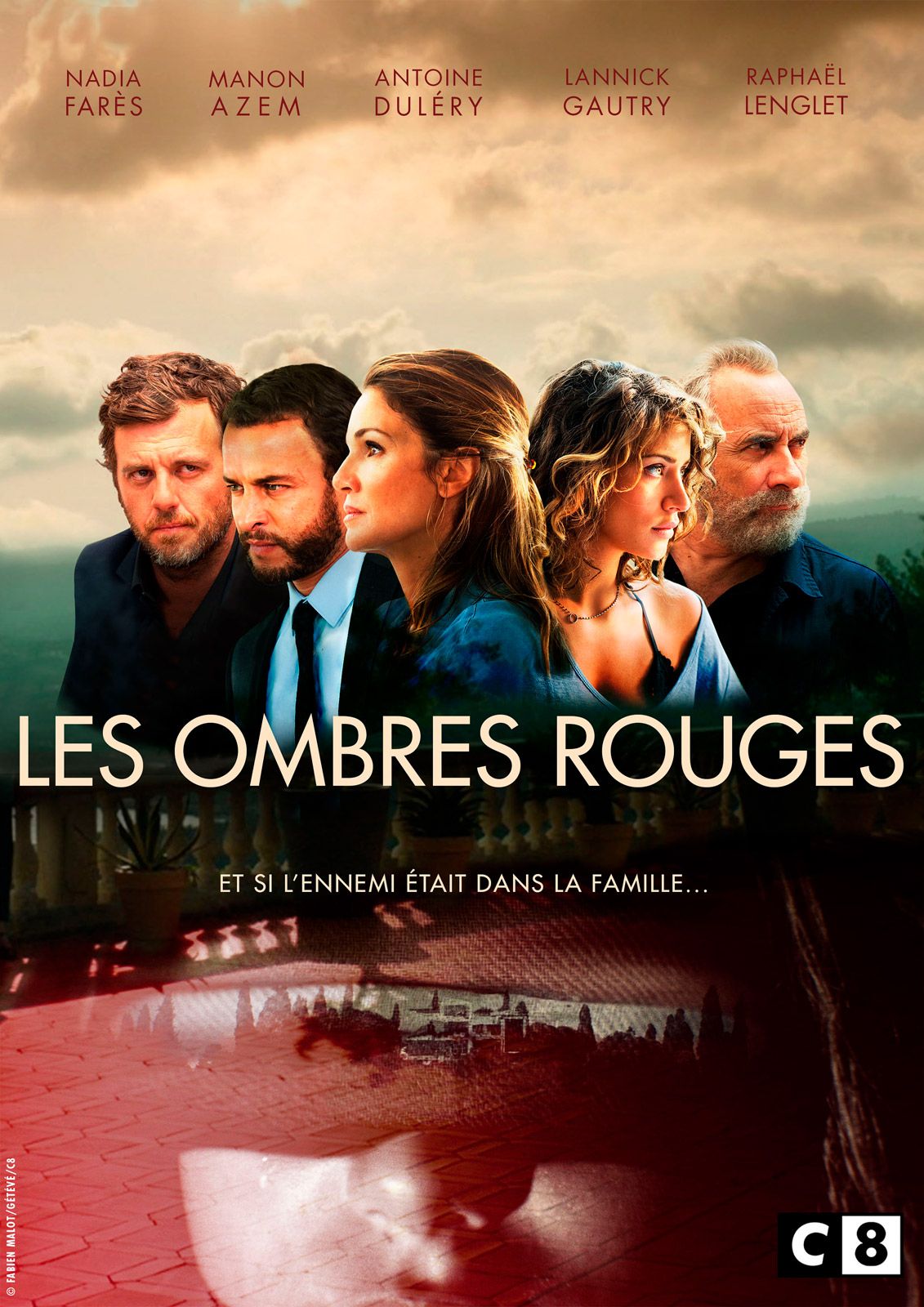 Affiche de la série Les Ombres Rouges