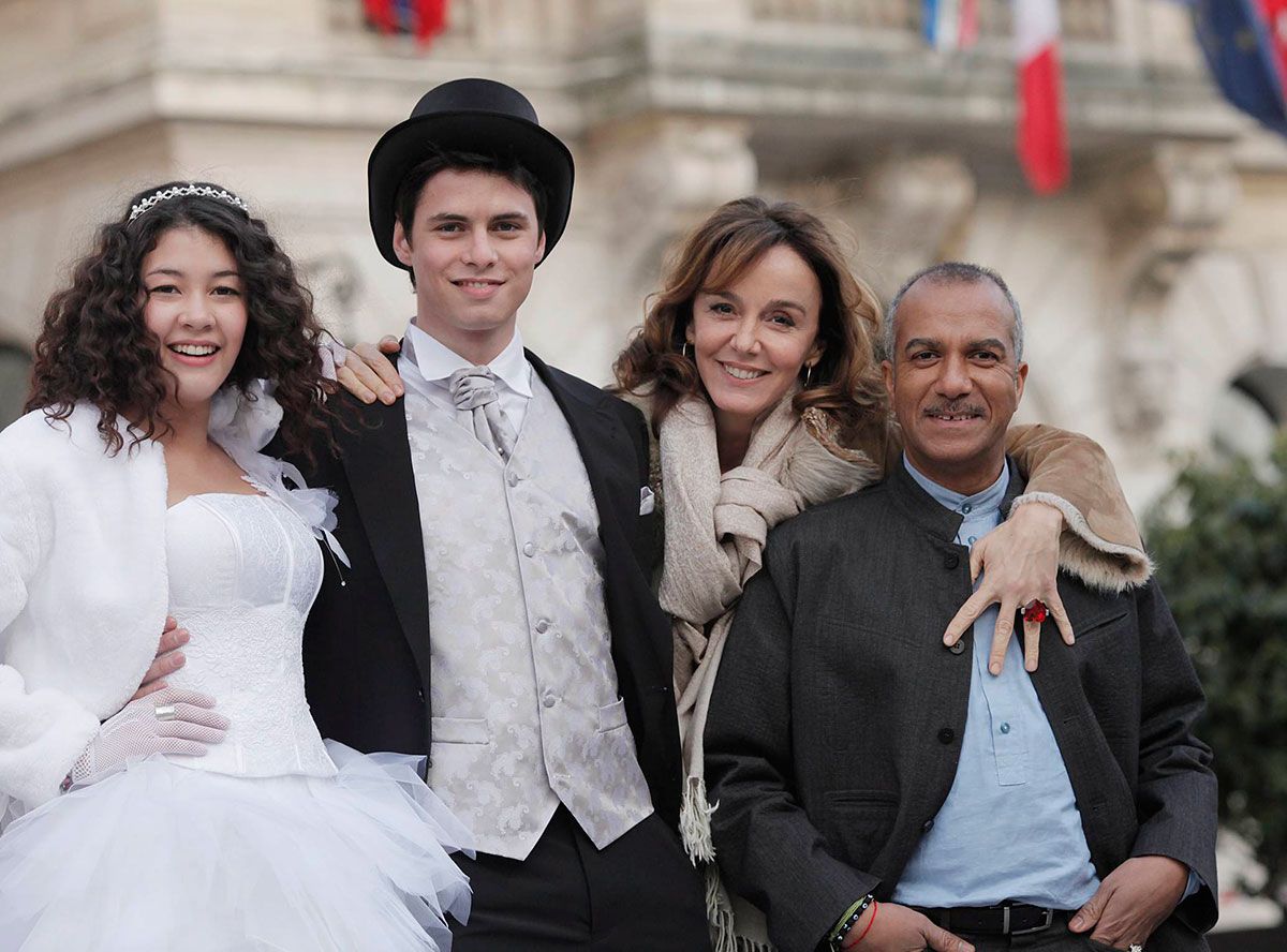 Films Et Séries Tv Avec Gauthier Battoue Photo de Gauthier Battoue dans la série Ma femme, ma fille, 2 bébés