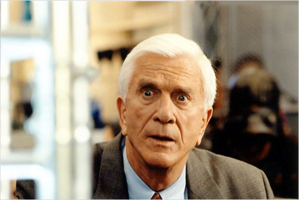 Y a-t-il un flic pour sauver l'humanité ? : photo Leslie Nielsen