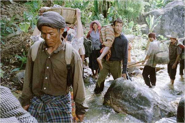 Sans frontière : photo Clive Owen, Martin Campbell