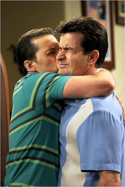 Mon oncle Charlie : Photo Charlie Sheen, Jon Cryer