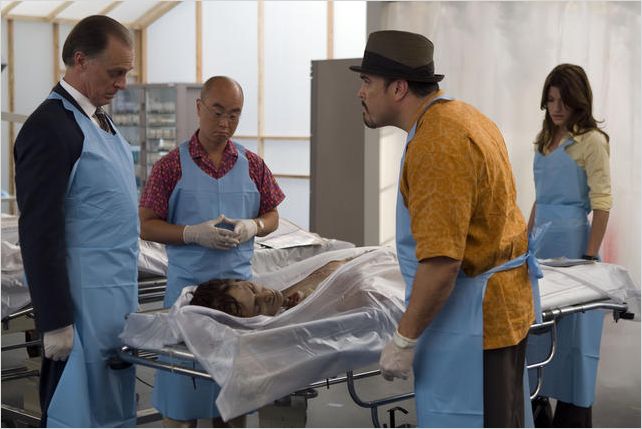 Dexter : Photo C.S. Lee, David Zayas, Jennifer Carpenter, Keith Carradine