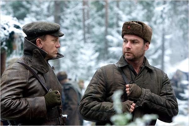 Les Insurgés : photo Daniel Craig, Edward Zwick, Liev Schreiber