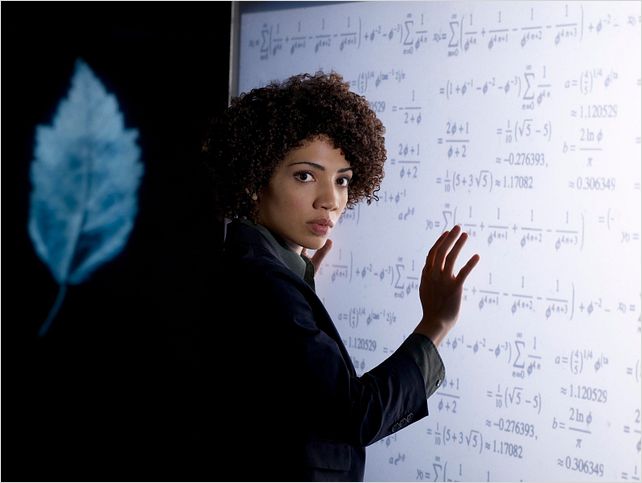 Fringe : photo Jasika Nicole