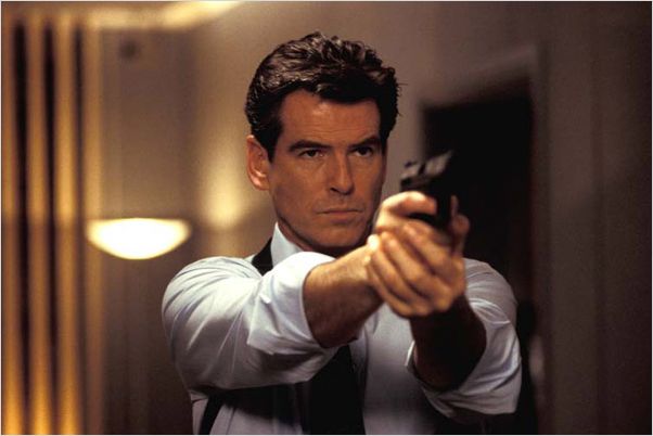 Meurs un autre jour : photo Ian Fleming, Lee Tamahori, Pierce Brosnan