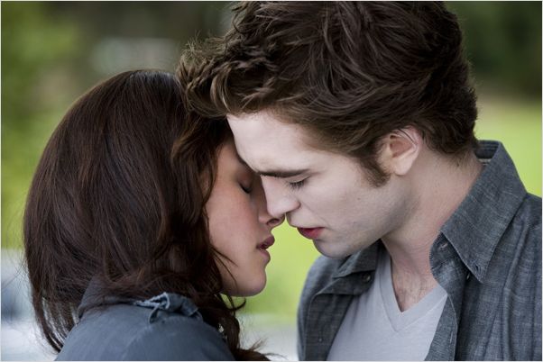 Twilight - Chapitre 2 : tentation : Photo Chris Weitz, Kristen Stewart, Robert Pattinson, Stephenie Meyer