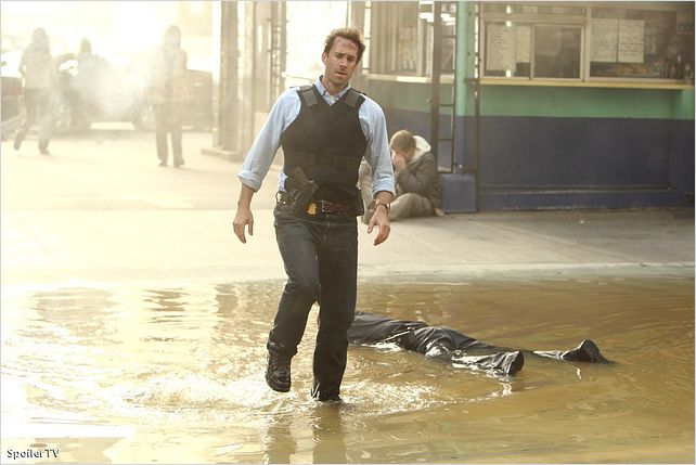 FlashForward : photo Joseph Fiennes