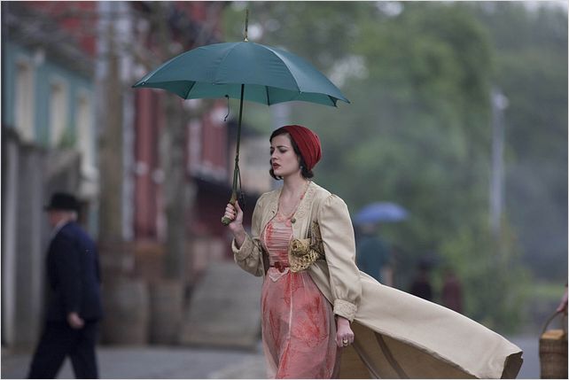 Cracks : photo Eva Green, Jordan Scott