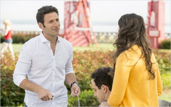 Royal Pains : photo Katie Lowes, Mark Feuerstein, Santino Fontana