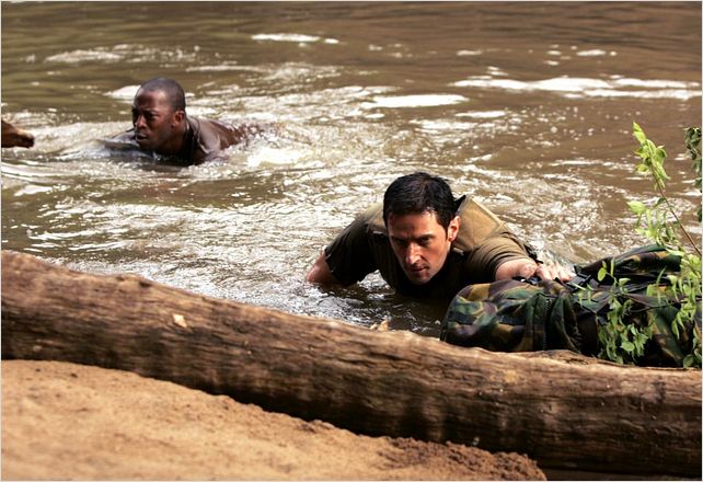 Strike Back : photo Richard Armitage, Shaun Parkes