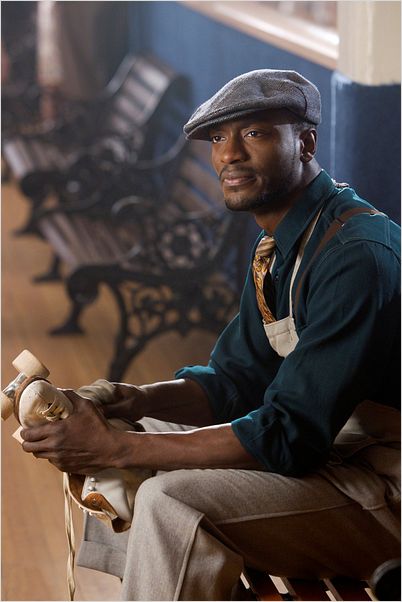 Leverage : photo Aldis Hodge