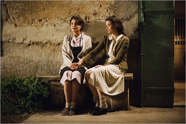 La Fille du puisatier : Photo Astrid Berges-Frisbey, Daniel Auteuil, Emilie Cazenave