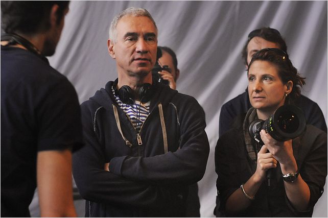 Anonymous : photo Roland Emmerich