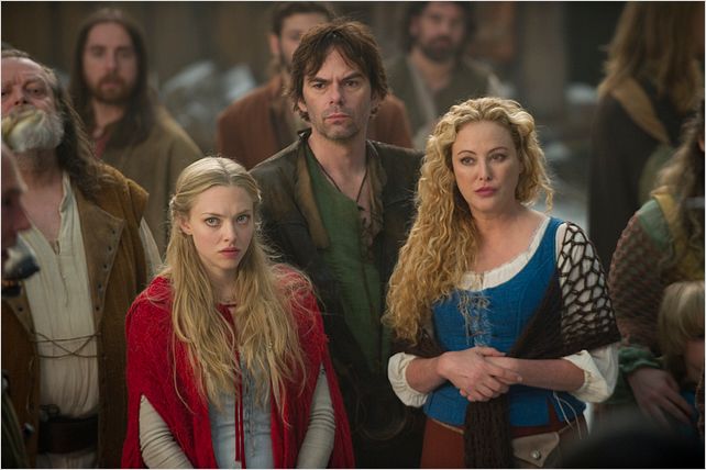 Le Chaperon Rouge : photo Amanda Seyfried, Billy Burke, Catherine Hardwicke, Virginia Madsen