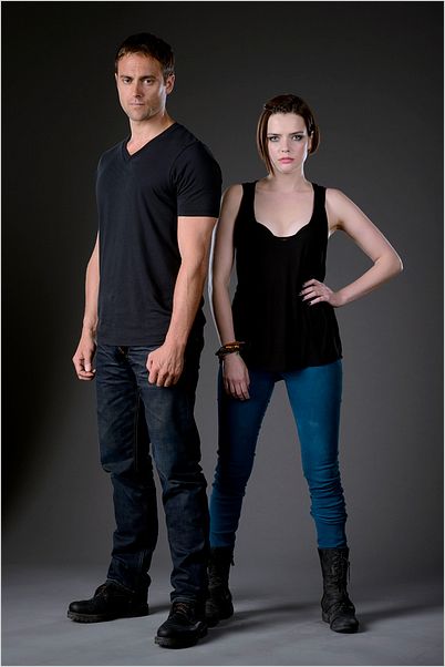 XIII : la série : photo Roxane Mesquida, Stuart Townsend