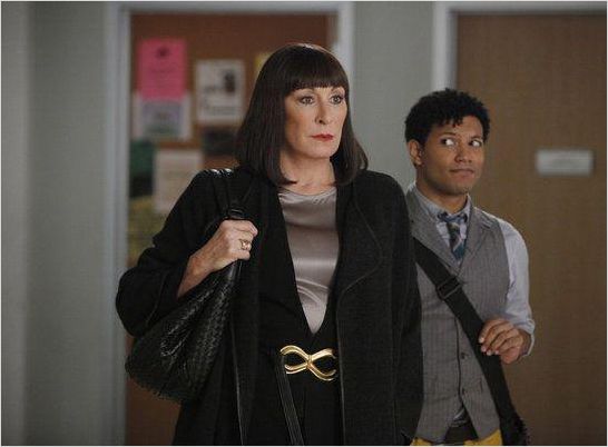 Smash : photo Anjelica Huston, Jaime Cepero