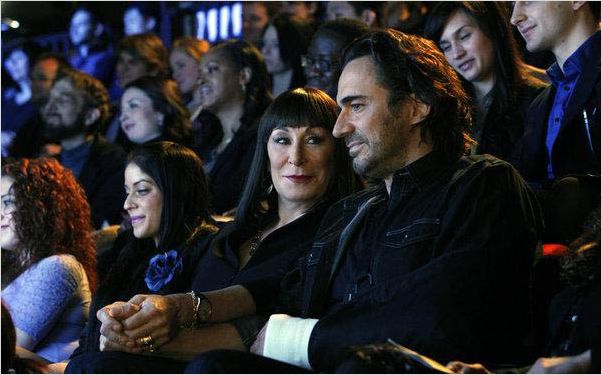 Smash : photo Anjelica Huston, Thorsten Kaye