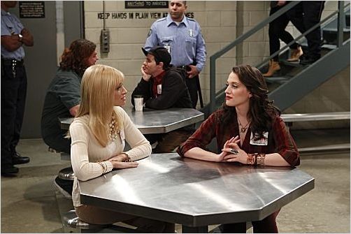 2 Broke Girls : photo Beth Behrs, Kat Dennings