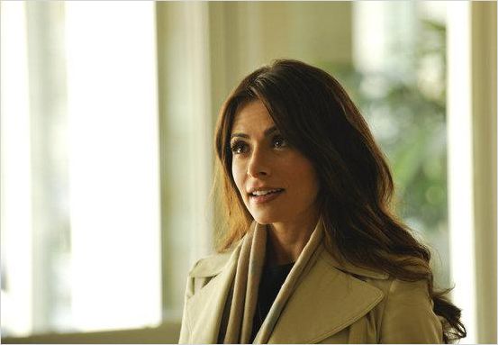 Facing Kate : photo Sarah Shahi