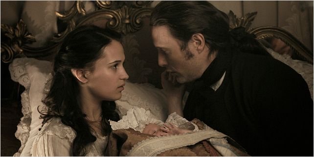 Royal Affair : Photo Alicia Vikander, Mads Mikkelsen