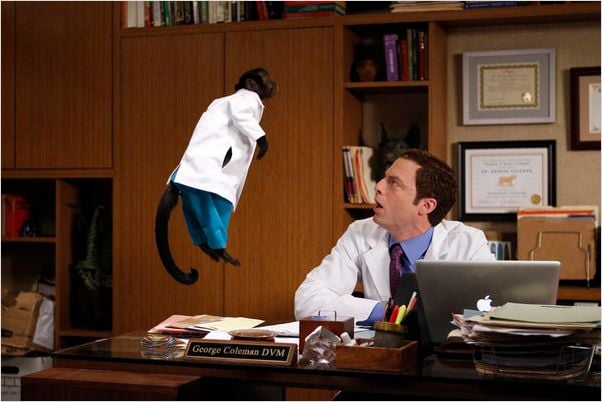 Animal Practice : photo Crystal the monkey, Justin Kirk