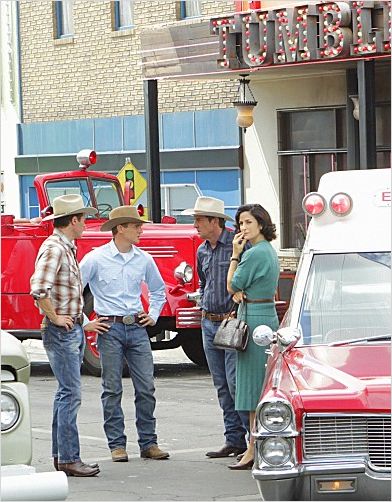 Photo Carrie-Anne Moss, Dennis Quaid, Jason O'Mara, Taylor Handley
