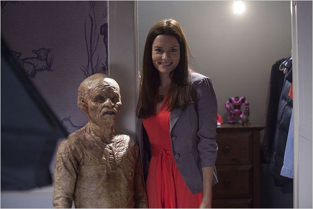 L Heure De La Peur Saison 1 Photo de Gina Holden dans la série L'Heure de la peur : Photo 10 sur 29
