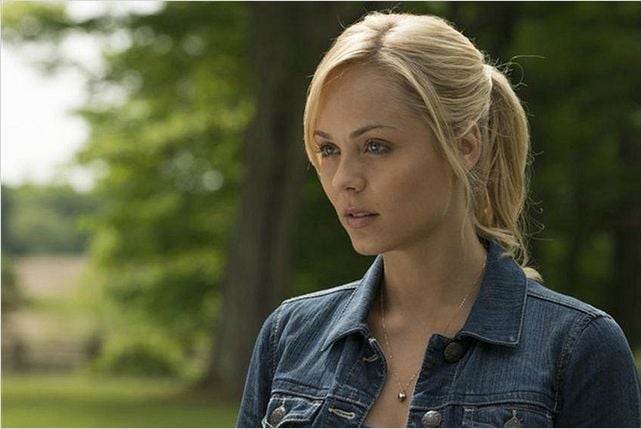 Bitten Saison 1 Bande Annonce Vf Photo de Laura Vandervoort dans la série Bitten : Photo 63 sur 138