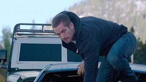 Fast & Furious 7 : de Paul Walker acrobate à Dwayne Johnson vs Statham, les images fortes de la bande-annonce