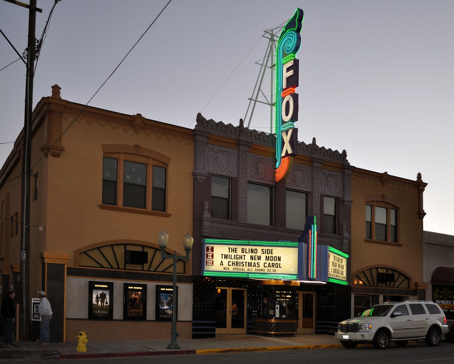 Theater Showtimes Fox Cineplex is D'Place D'Place Entertainment