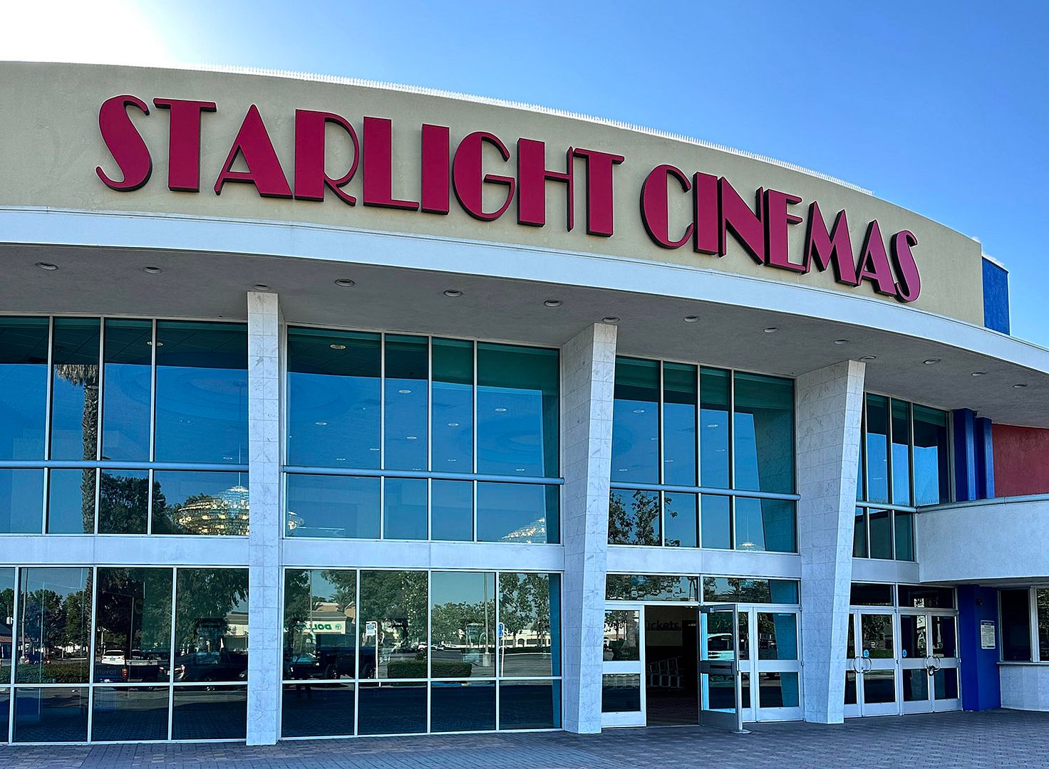 Starlight Lakewood Center Theatres