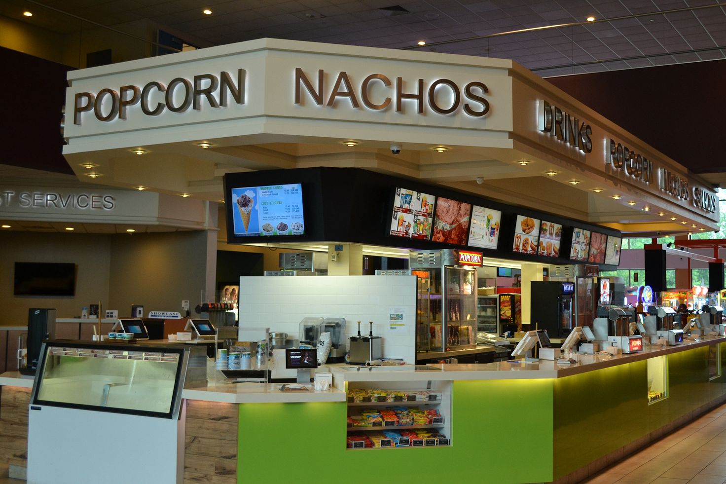 Lowell Movie Theater Showcase Cinema de Lux Lowell Showcase Cinemas