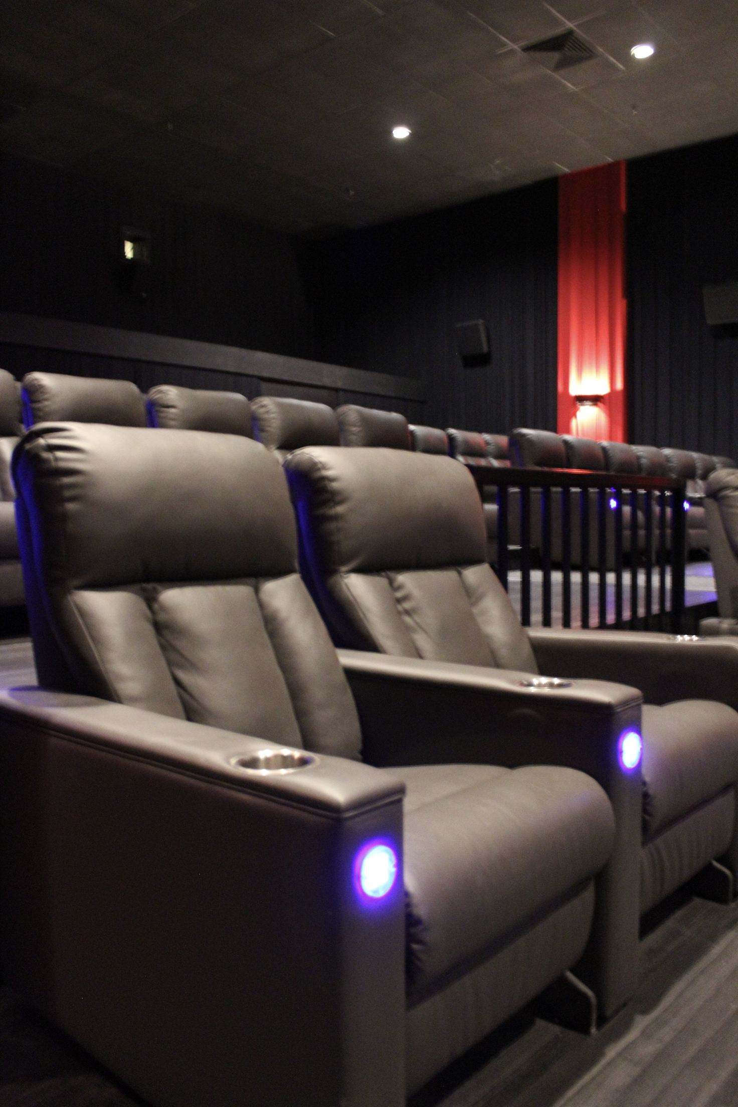 Entertainment Cinemas - Falmouth Luxury Cinemas