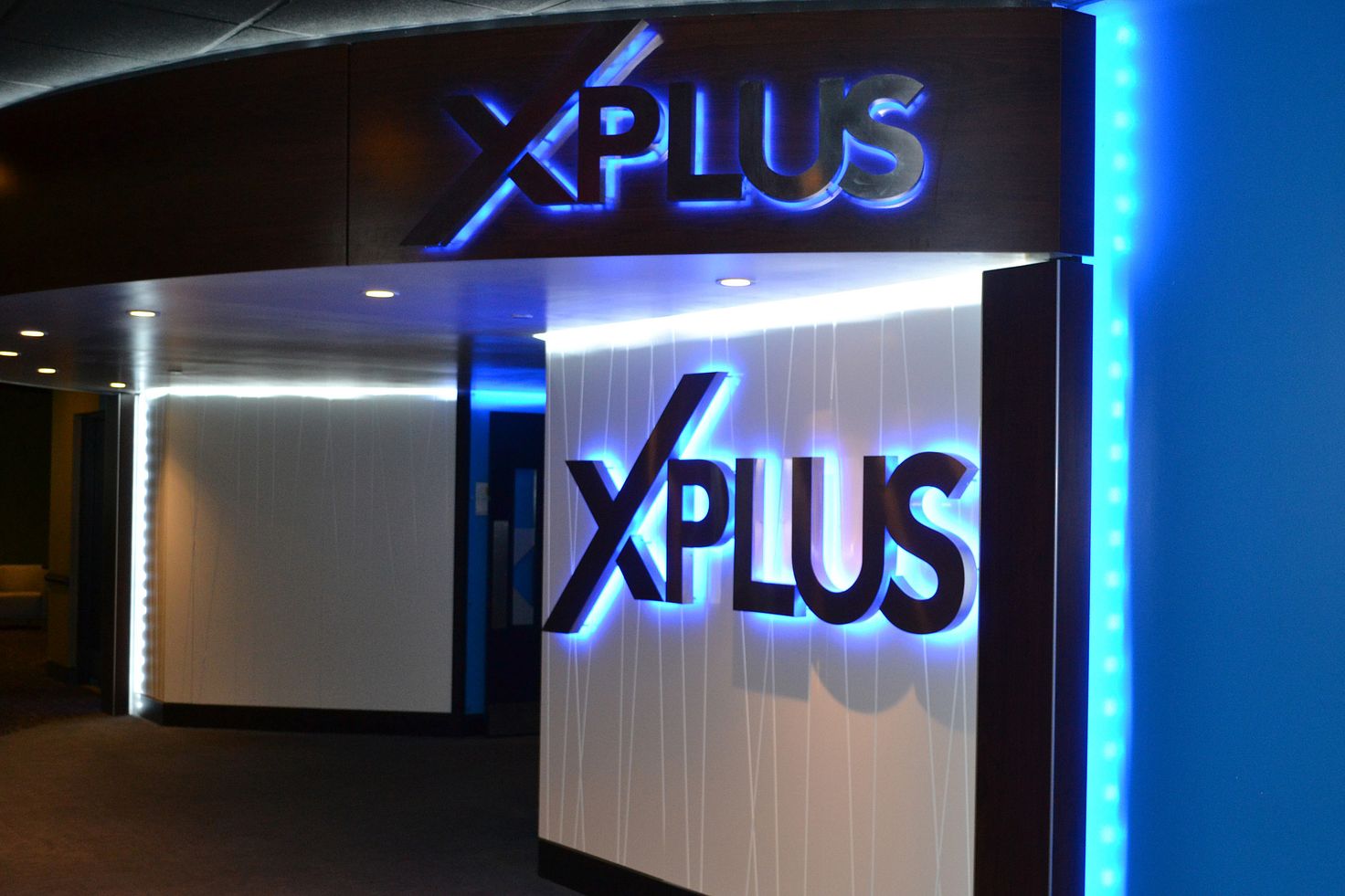 Lowell Movie Theater Showcase Cinema de Lux Lowell Showcase Cinemas