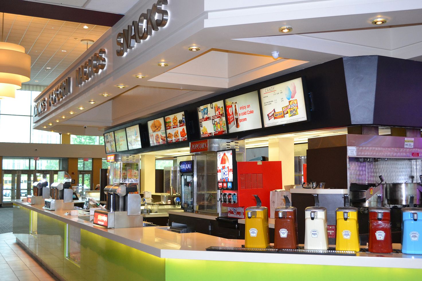 Lowell Movie Theater Showcase Cinema de Lux Lowell Showcase Cinemas