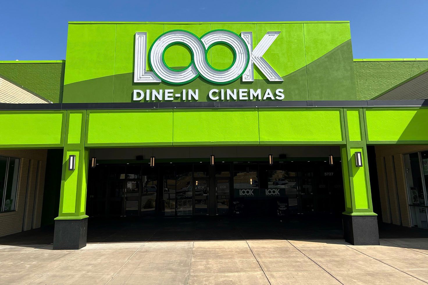 Arlington, TX LOOK DineIn Cinema LOOK Cinemas