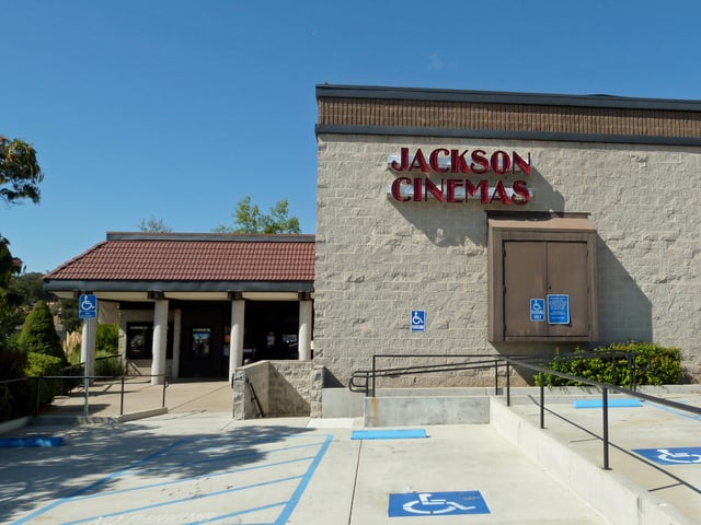 Jackson Cinema is D'Place