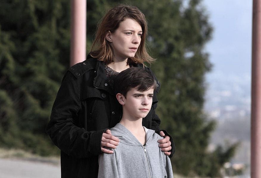 Les Revenants - Les Revenants : premières photos pour l'énigmatique ...